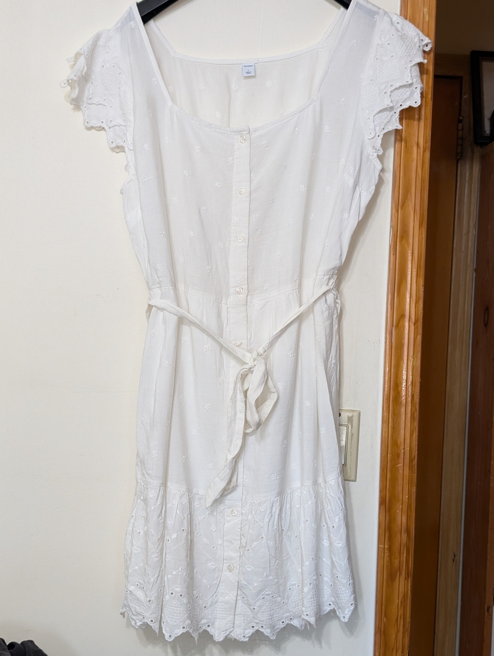 Old Navy White Eyelet Dress Size L – Lace Trim Tie Waist Summer Dress